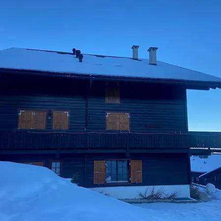 Les Bleuets K10 Duplex 아파트