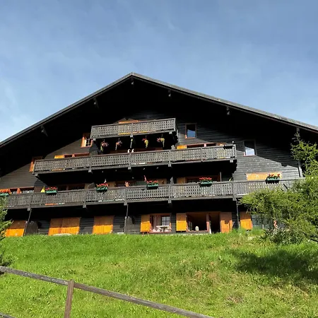 Les Bleuets K10 Duplex Apartment